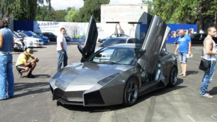 Mitsubishi Eclipse đã trở thành siêu xe Reventon