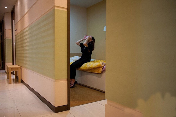 Sau ca mổ, bệnh nhân tỉnh dậy và bắt đầu một cuộc sống mới