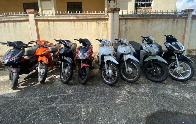 Phương tiện các đối tượng di chuyển trên đường.