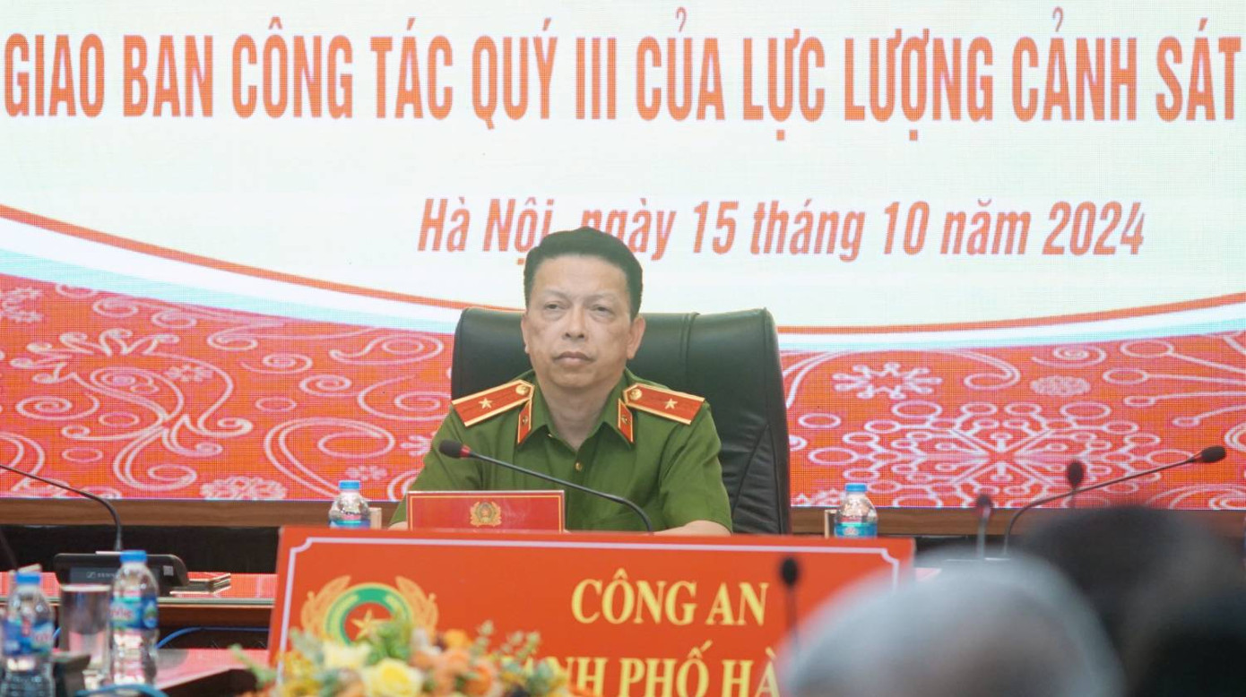 Thiếu tướng Nguyễn Hồng Ky - Phó Giám đốc Công an TP Hà Nội chủ trì Hội nghị. Thiếu tướng Nguyễn Hồng Ky - Phó Giám đốc Công an TP Hà Nội chủ trì Hội nghị.