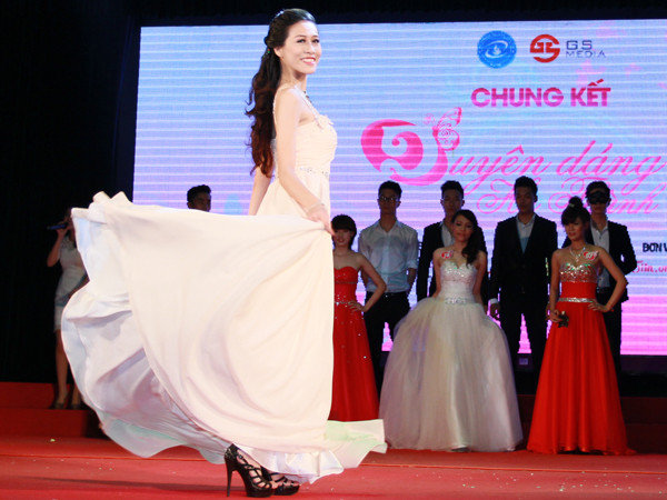 Trình diễn trang phục dạ hội