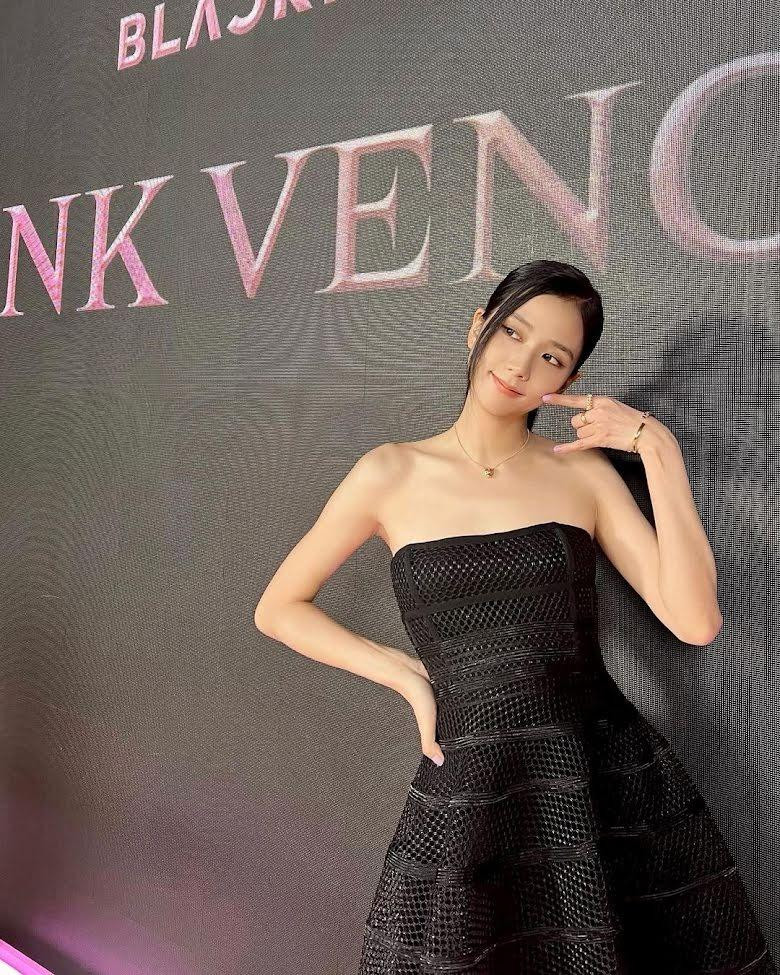 Jisoo sở hữu nhan sắc xinh đẹp hàng đầu K-biz.