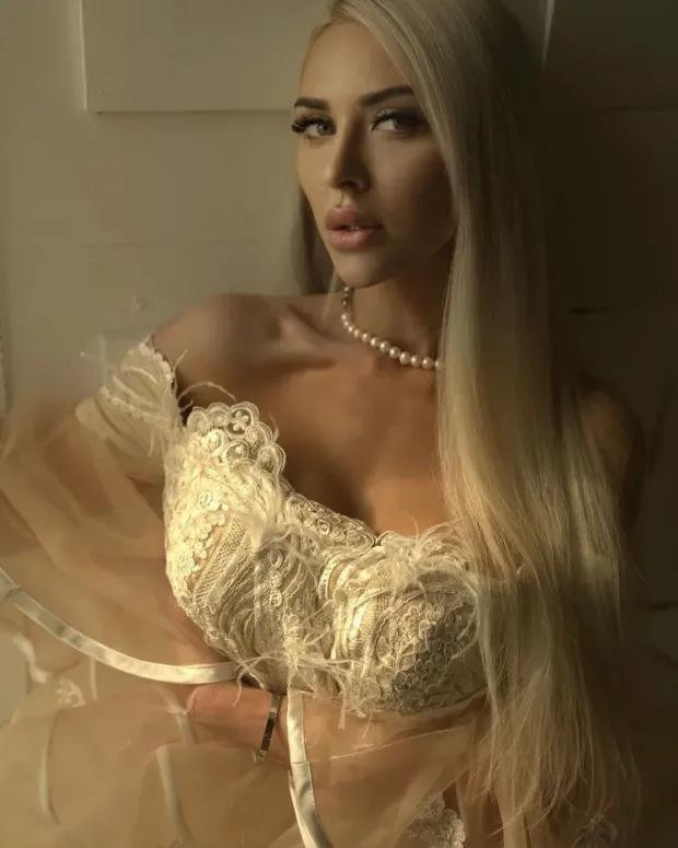 Anastasia Kochervey mất liên lạc từ đầu tháng 8. Anastasia Kochervey mất liên lạc từ đầu tháng 8.