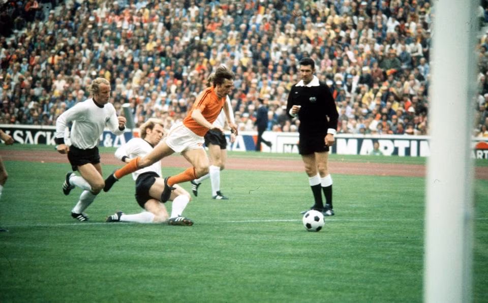Gerd Muller mất ngủ vì thầy bói “phán” thua chung kết World Cup ảnh 2