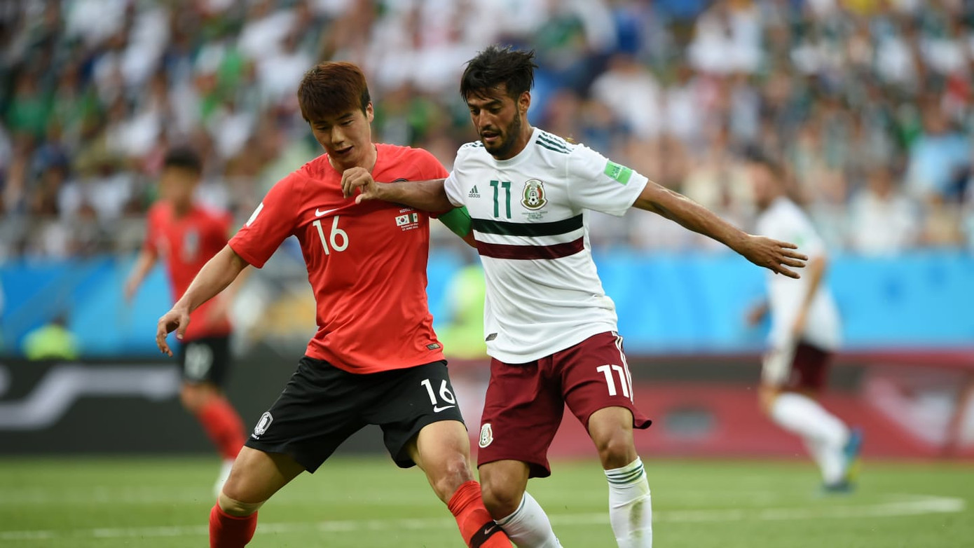Hàn Quốc 1-2 Mexico: Lẳng lặng cúi đầu ảnh 15