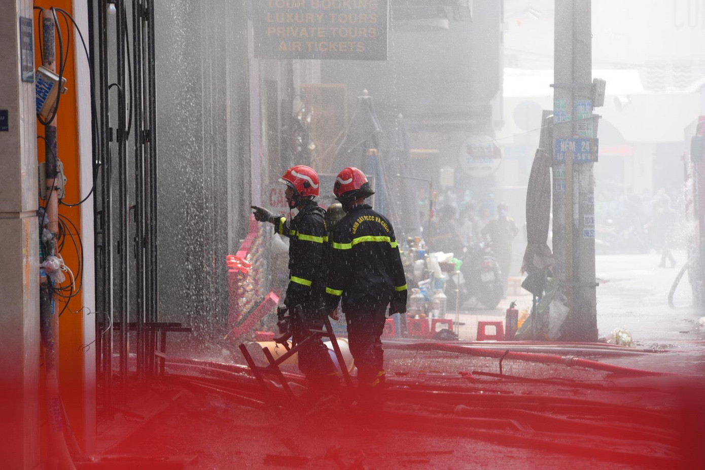 Một số hình ảnh tại hiện trường vụ cháy. Một số hình ảnh tại hiện trường vụ cháy.