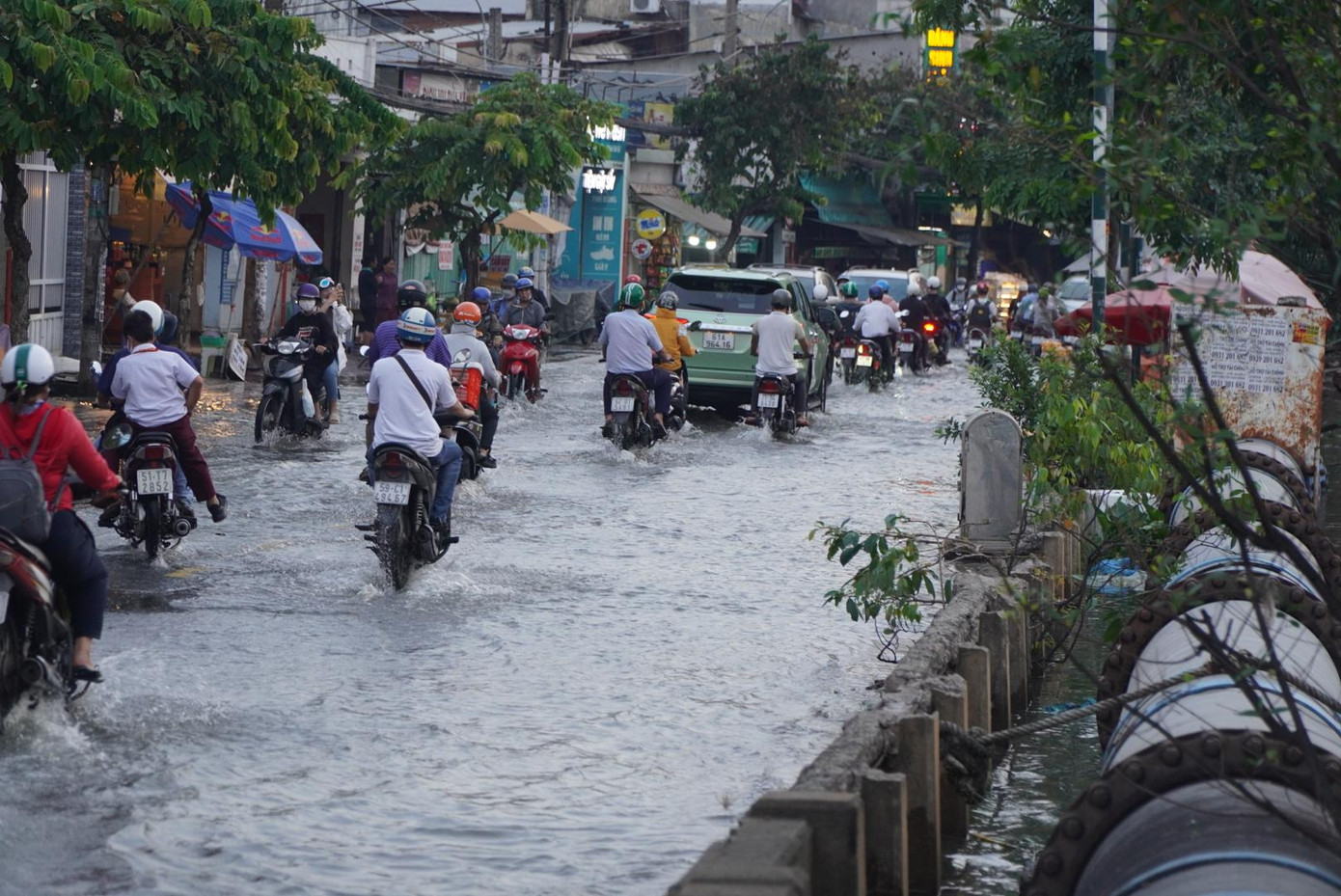 Thời gian xuất hiện đỉnh triều được dự báo là từ 5-7h và 17-19h hàng ngày.