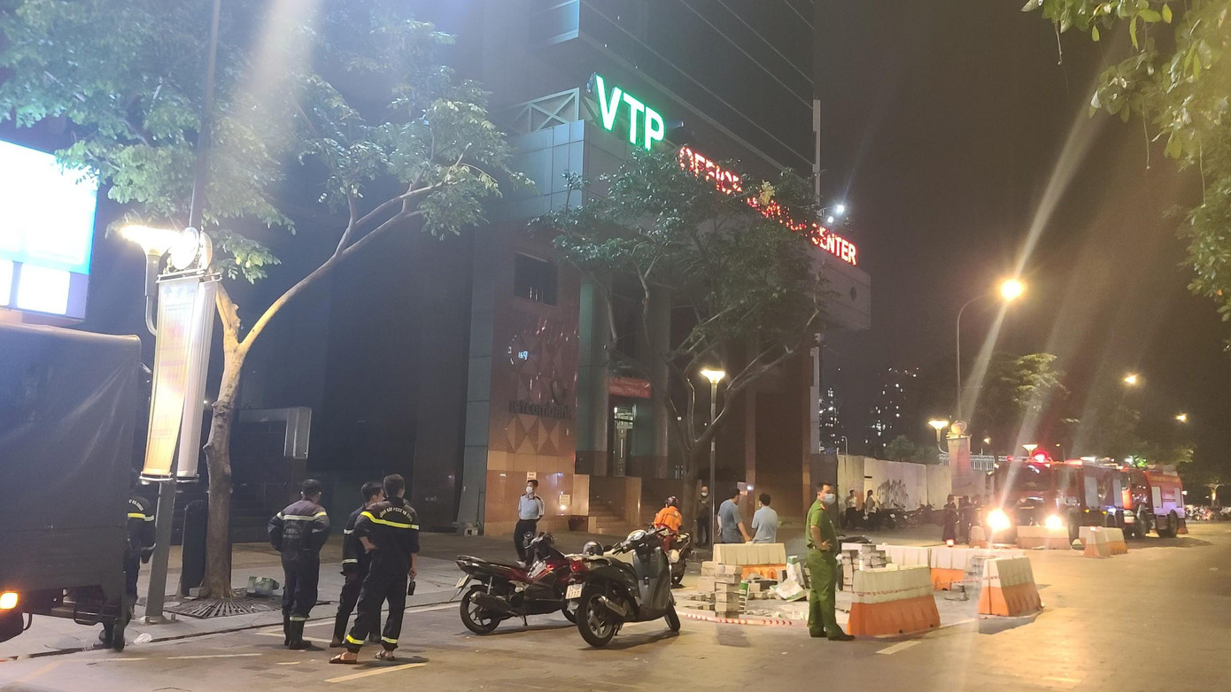 Lực lượng chức năng có mặt tại hiện trường. Lực lượng chức năng có mặt tại hiện trường.