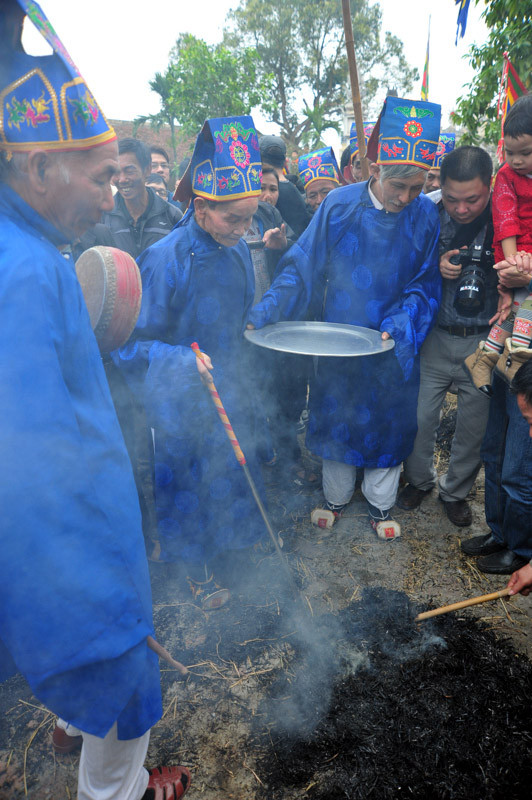 Do các đội muốn giữ cơm được ủ lâu hơn nên đánh lừa ban giám khảo 