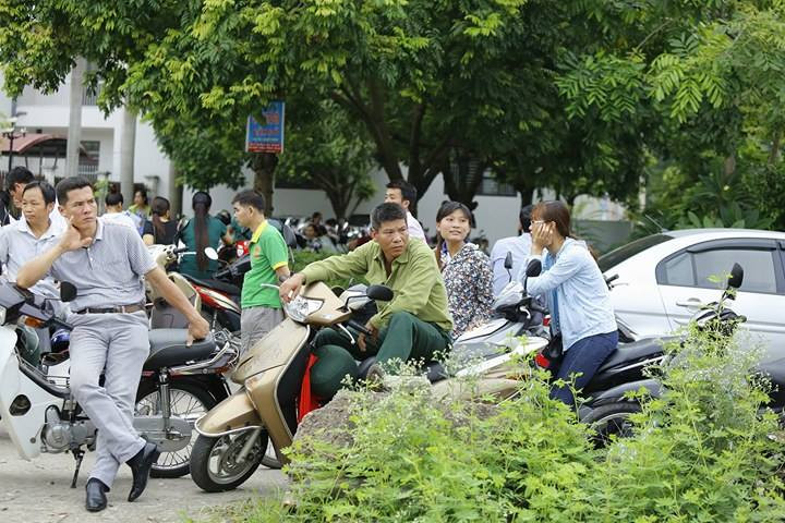 Thi THPT: Đề văn dễ thở, phát hiện thí sinh mang tài liệu vào phòng thi ảnh 23