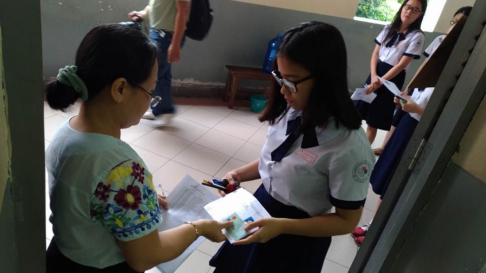 Thi THPT: Đề văn dễ thở, phát hiện thí sinh mang tài liệu vào phòng thi ảnh 34