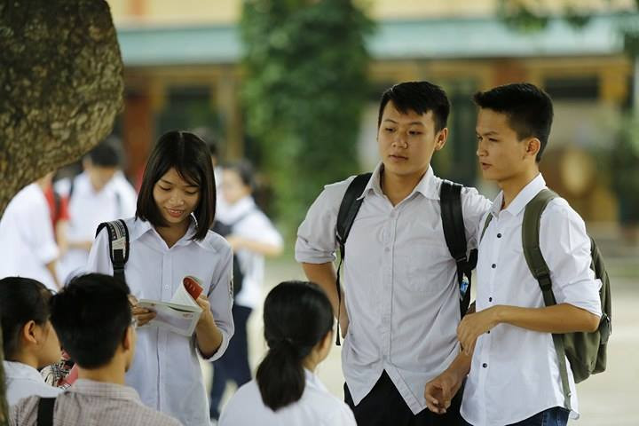 Thi THPT: Đề văn dễ thở, phát hiện thí sinh mang tài liệu vào phòng thi ảnh 39