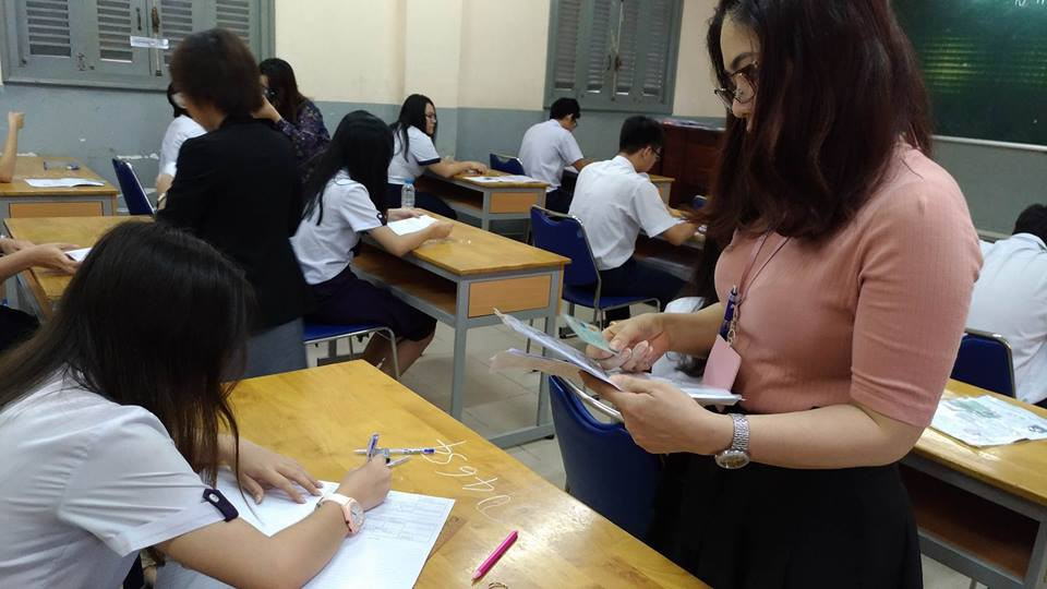 Thi THPT: Đề văn dễ thở, phát hiện thí sinh mang tài liệu vào phòng thi ảnh 30