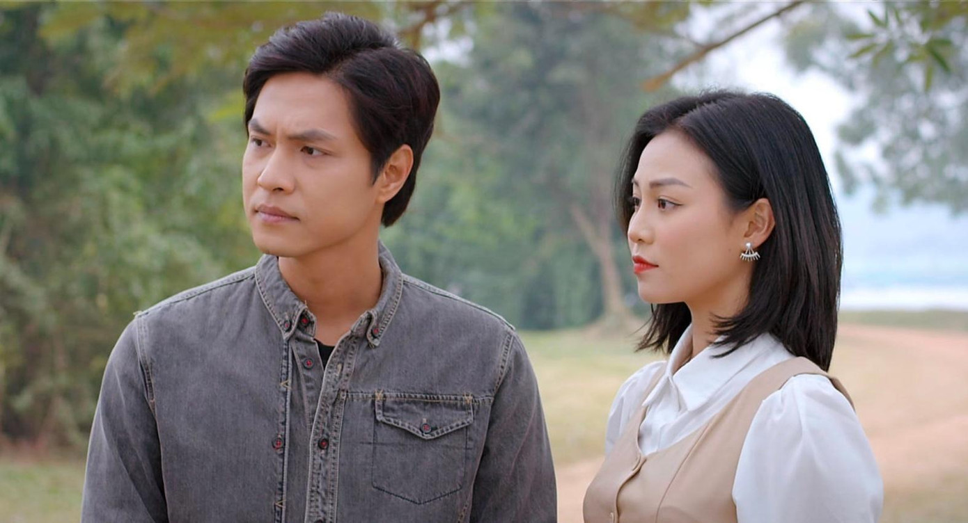 Khi nào chuyện tình tay tư mới trở nên rõ ràng?