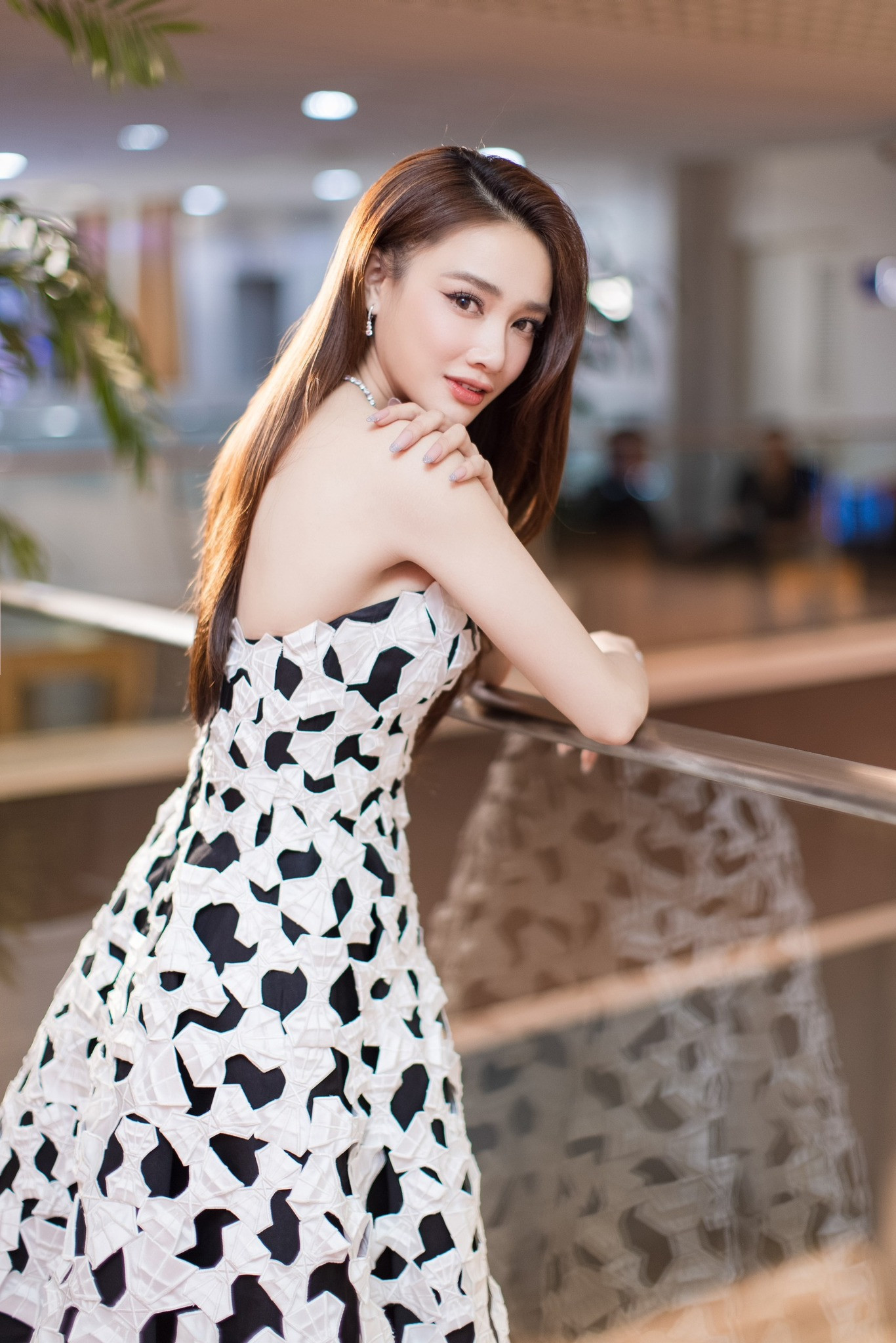 Nhã Phương hiện tại tăng cân nên ngày càng xinh đẹp hơn. Nhã Phương hiện tại tăng cân nên ngày càng xinh đẹp hơn.