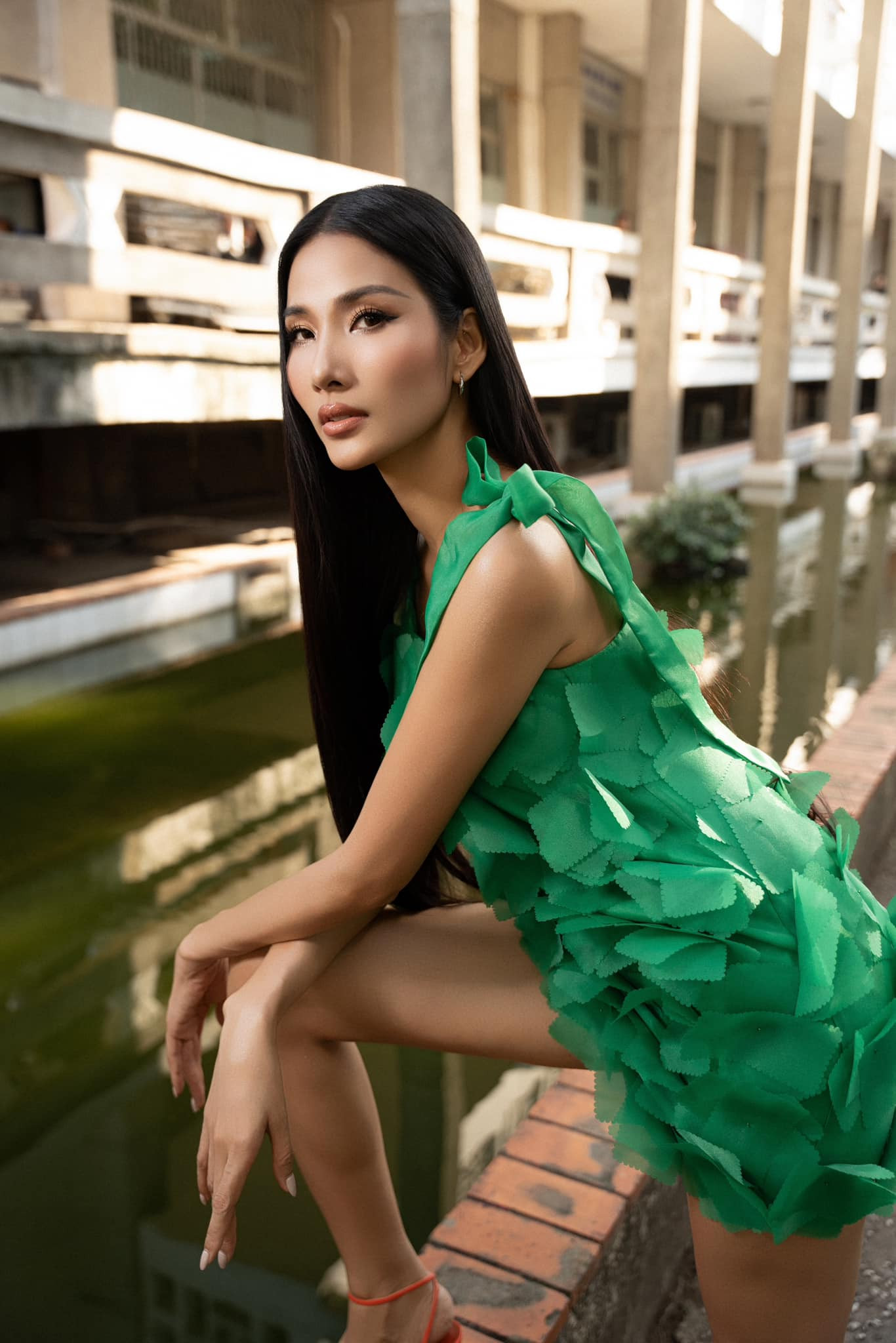 Hoàng Thùy phủ nhận những gì được cho là cô trả lời với cơ quan chức năng.