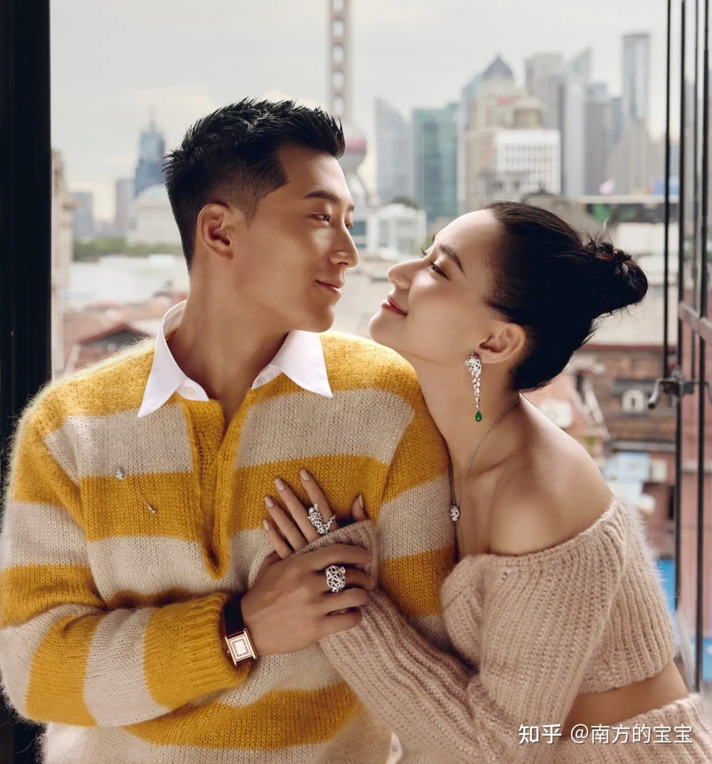 Đậu Kiêu và Hà Siêu Liên hẹn hò nhiều năm trước khi kết hôn.