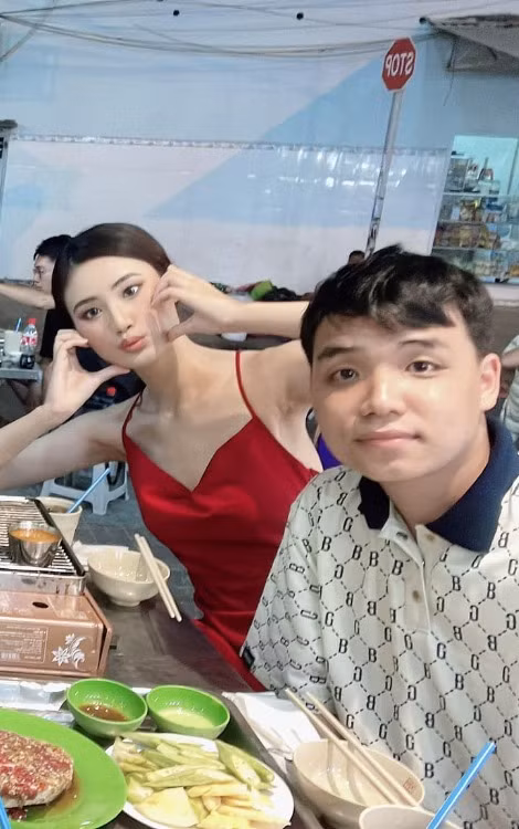 Tài khoản của Anh Kiệt có cả ngày sinh của Ý Nhi.