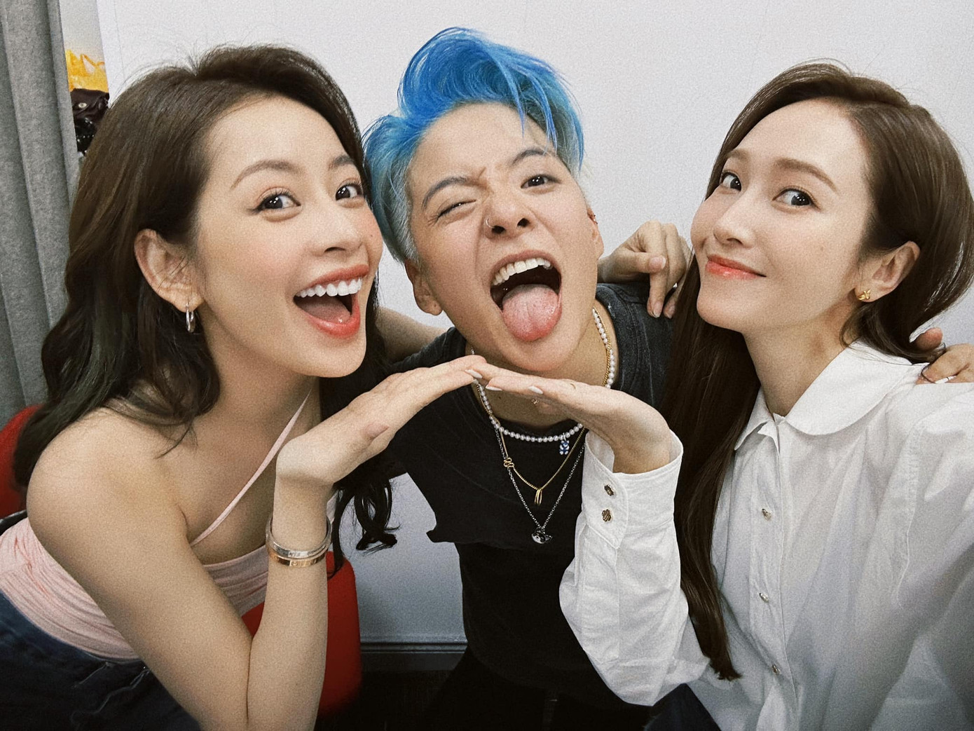 Chi Pu vụt sáng với show Đạp Gió 2023.