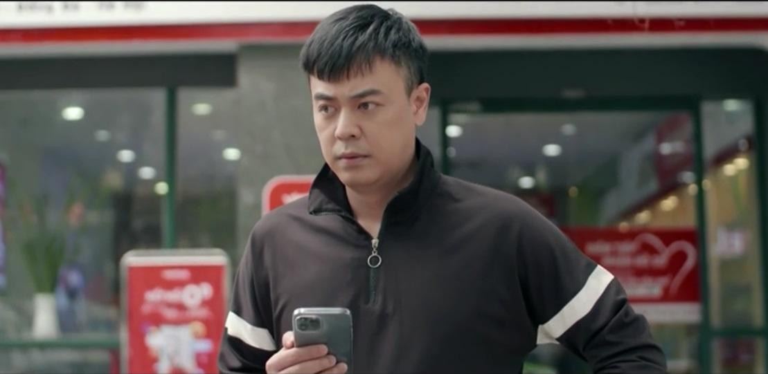 Trong khi Duy Anh phải đóng kịch để kết thân với con gái