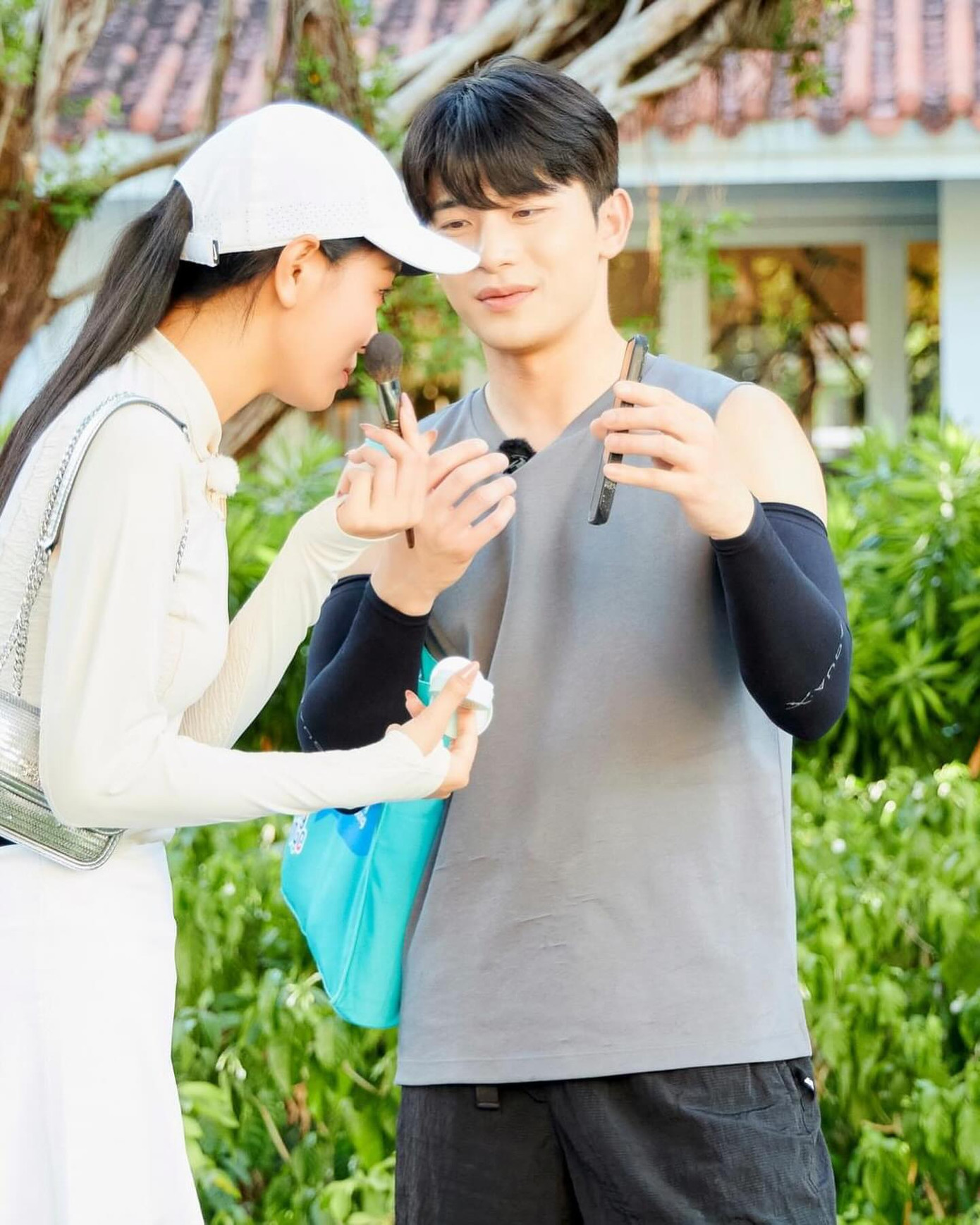 Minuk đã lên tiếng xin lỗi sau ồn ào tình cảm với Bùi Khánh Linh.