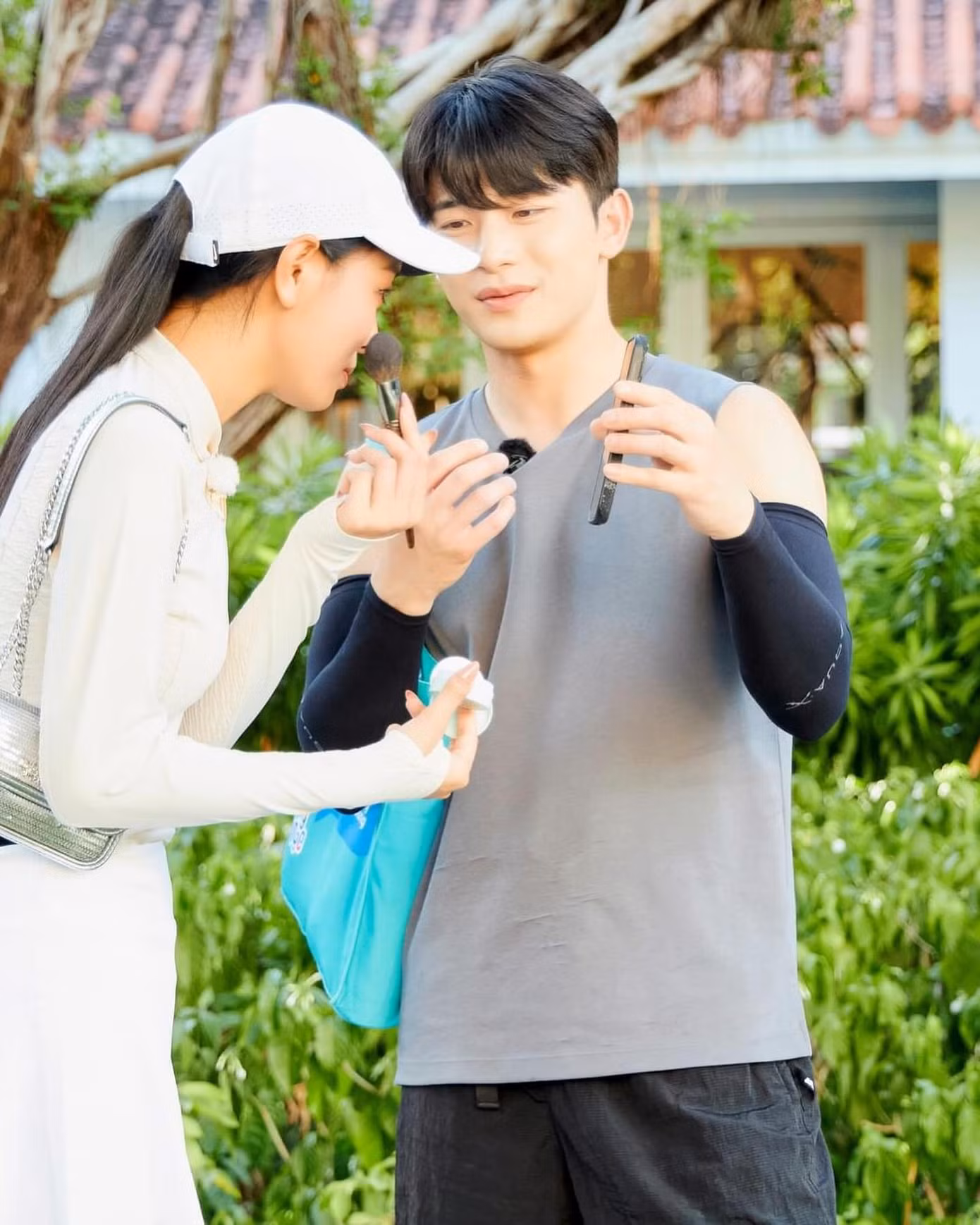 Minuk đã lên tiếng xin lỗi sau ồn ào tình cảm với Bùi Khánh Linh.