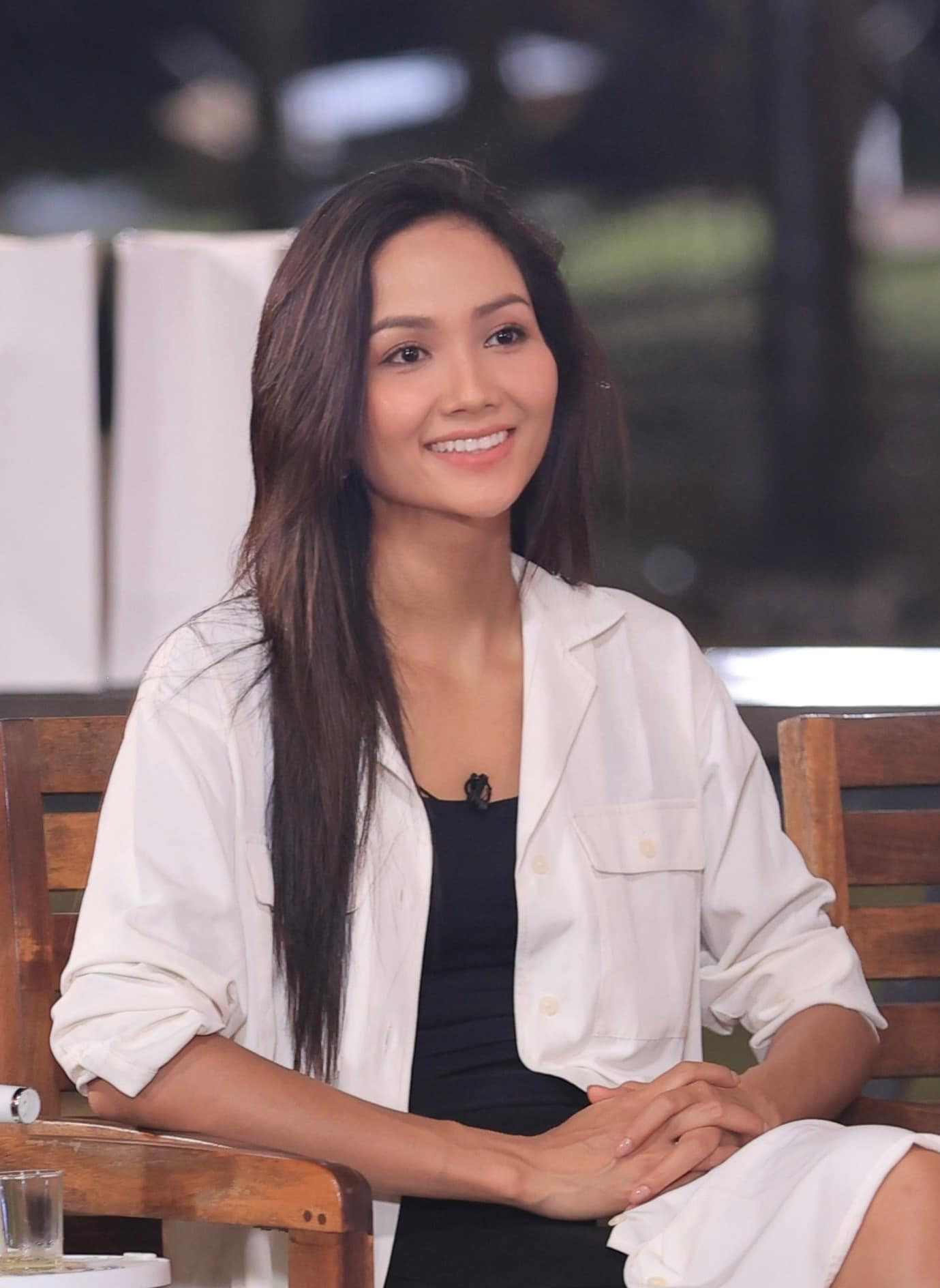 Nàng hậu được khen ngày càng xinh đẹp, nhan sắc vẫn ngọt ngào sau nhiều năm.