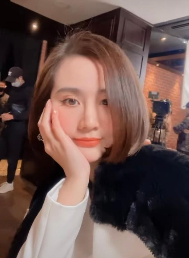 Khán giả tranh cãi không biết Vân Trang đã đi Nhật hay chưa Khán giả tranh cãi không biết Vân Trang đã đi Nhật hay chưa