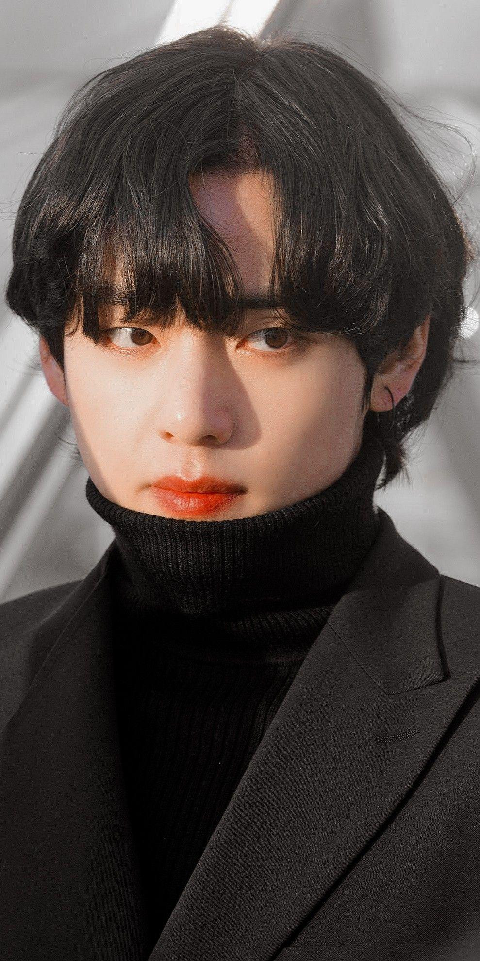 V có đôi mắt đẹp nhất K-Pop theo đánh giá của Dispatch