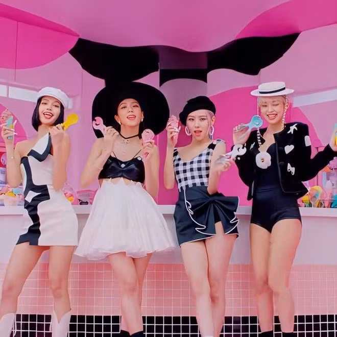 BLACKPINK xếp thứ 3 BXH tháng này BLACKPINK xếp thứ 3 BXH tháng này