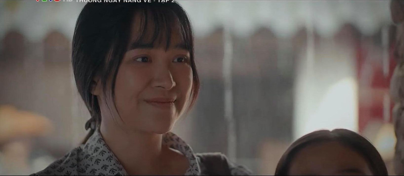 Người mẹ nào cũng yêu con theo cách riêng của mình. Người mẹ nào cũng yêu con theo cách riêng của mình.