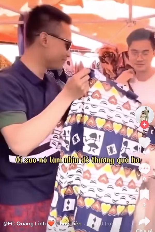 Quang Linh nhanh chóng mua chiếc áo được Thùy Tiên khen đẹp...