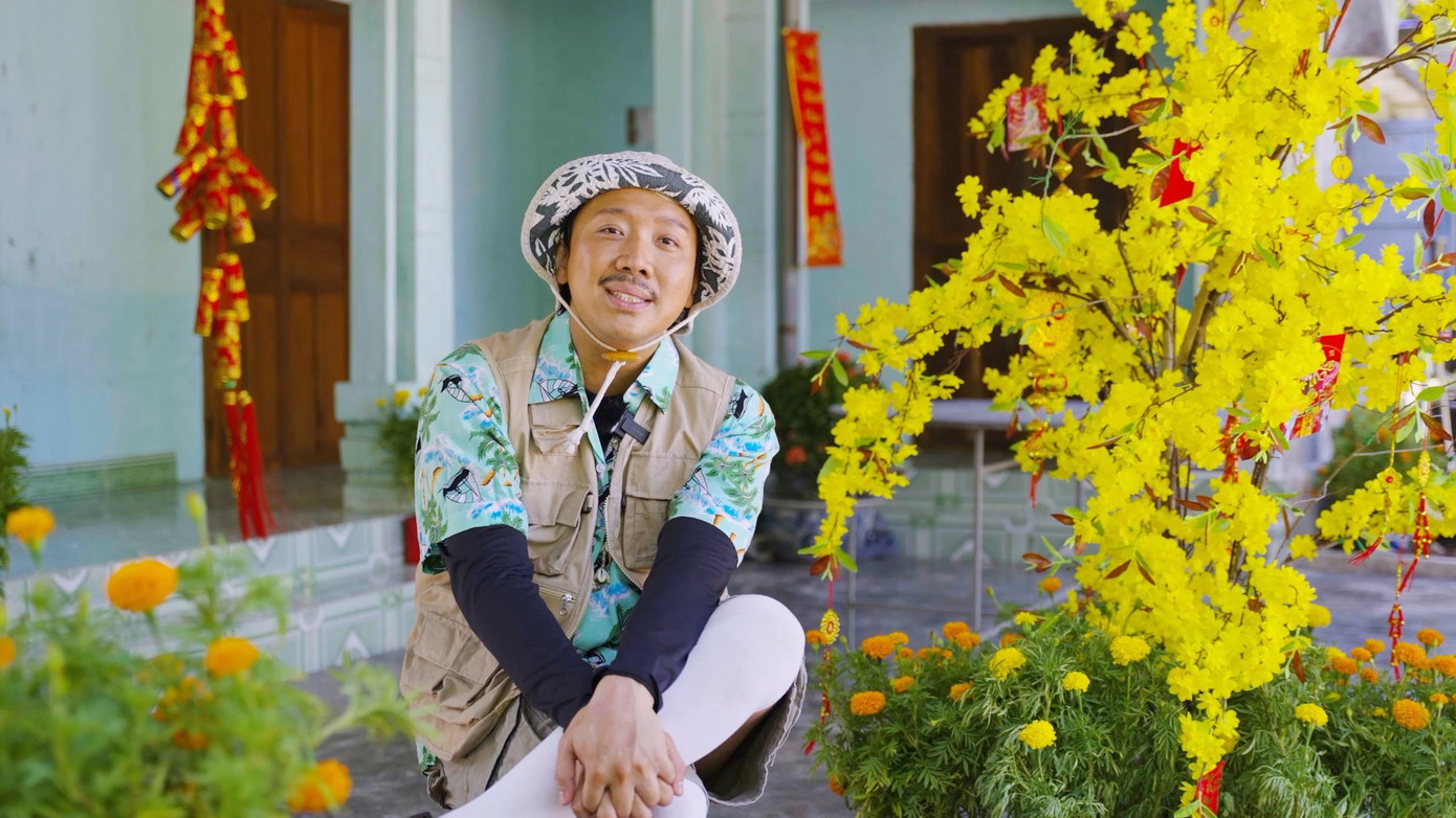 Cậu Mười Một chính là kẻ chủ mưu của băng nhóm báo thủ. Cậu Mười Một chính là kẻ chủ mưu của băng nhóm báo thủ.