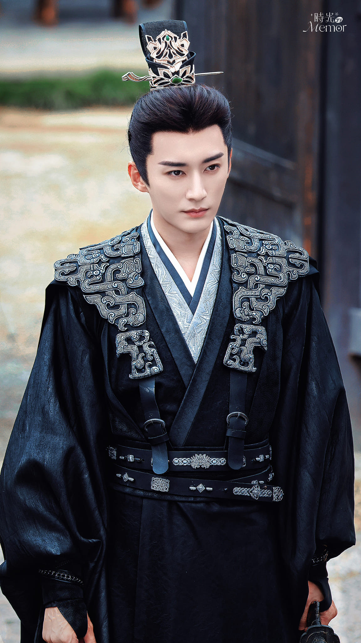 Nếu Lưu Vũ Ninh từng bị chê ngoại hình thì Lưu Học Nghĩa lại đúng là mỹ nam.