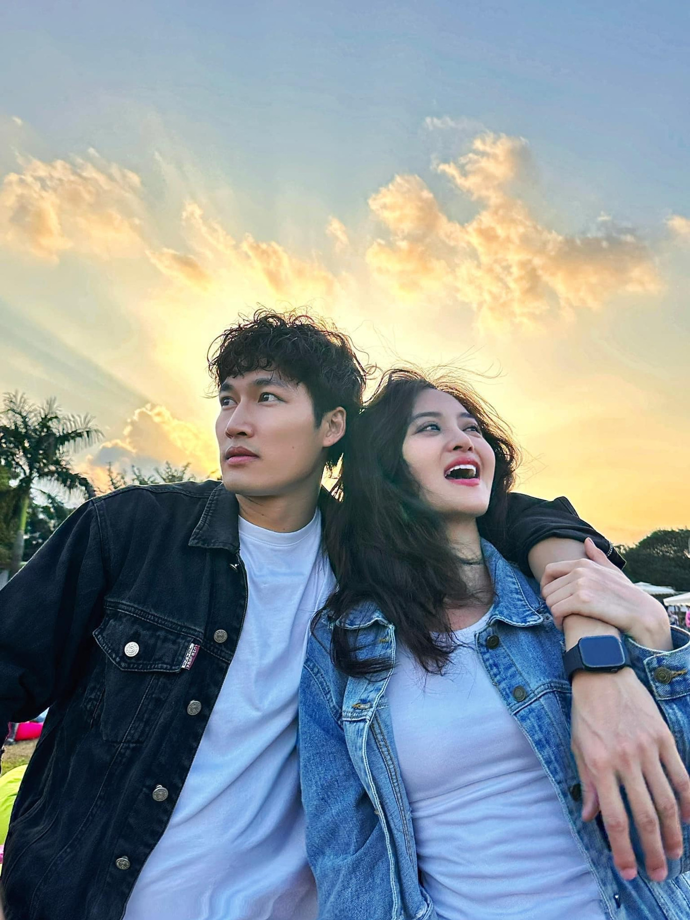 Đình Tú cũng đang có phim mới đóng cùng Thùy Anh. Đình Tú cũng đang có phim mới đóng cùng Thùy Anh.