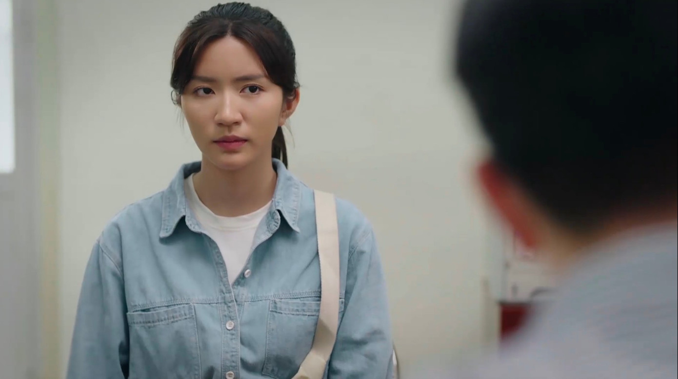 Xuân đi ở nhờ mà lại hay săm soi để ý.