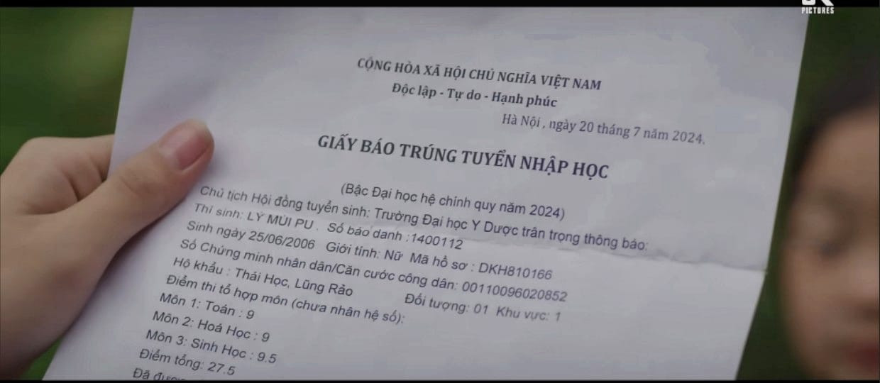 Giấy trúng tuyển của Pu bị lộ sai sót.