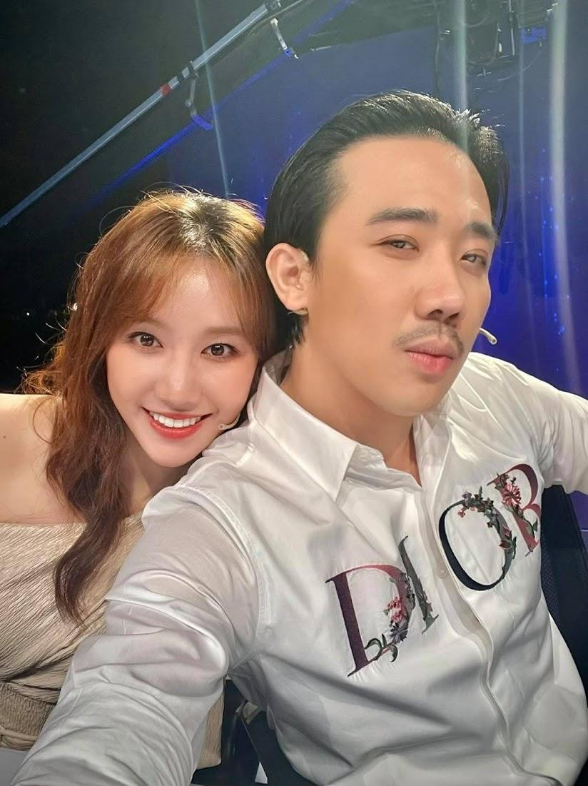 Trấn Thành tiết lộ vợ anh đang trở về Hàn Quốc làm việc.