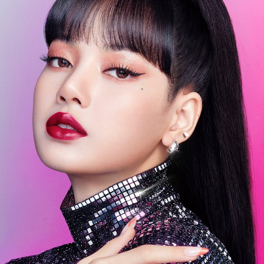 ... nhưng cũng là cô gái vô cùng ấm áp. ... nhưng cũng là cô gái vô cùng ấm áp.