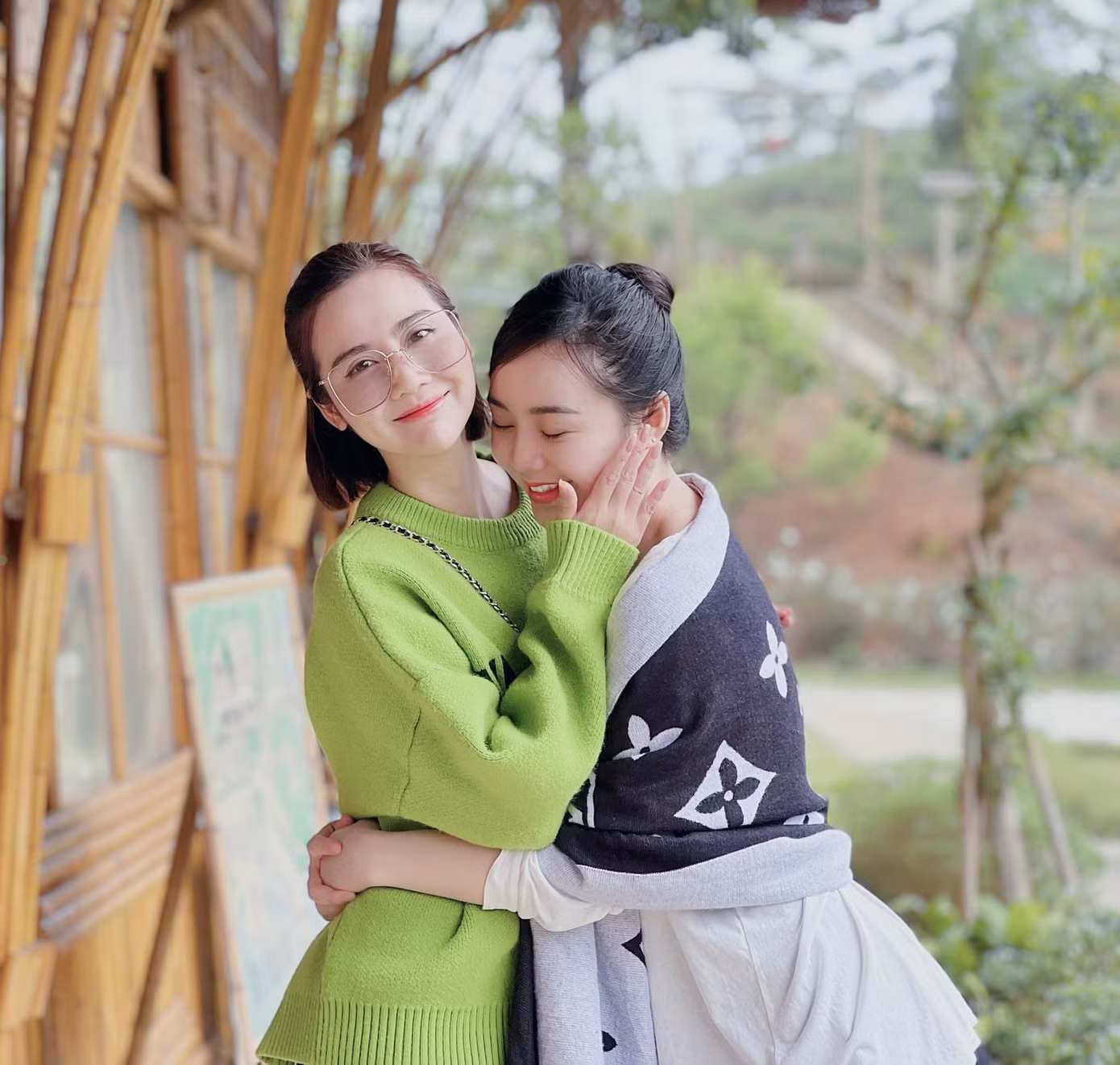 Quỳnh Kool và Huyền Lizzie còn rất thân thiết