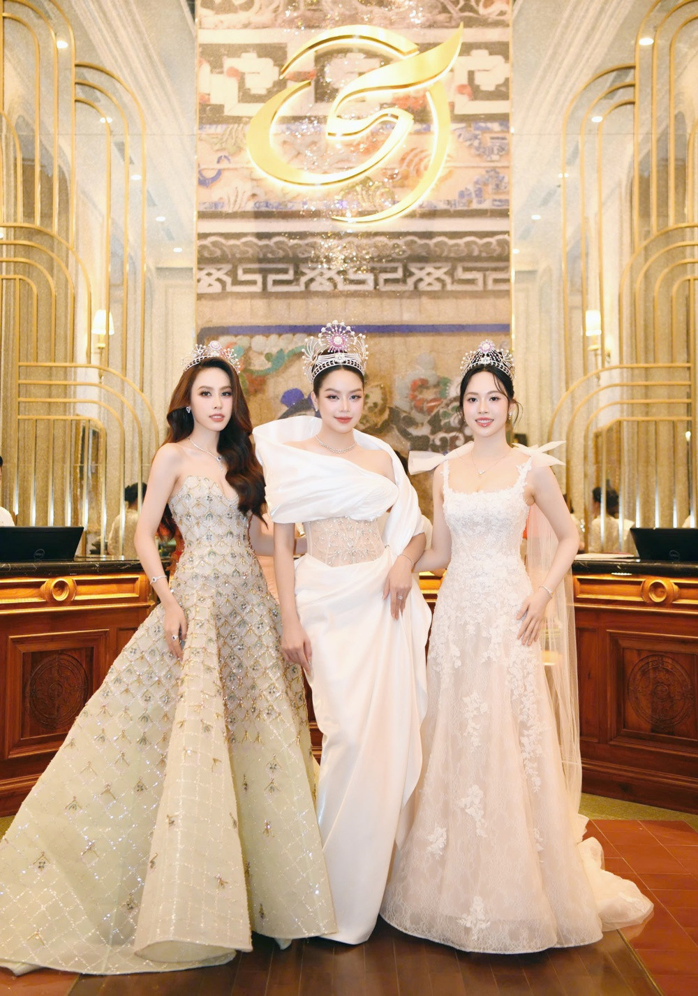 Hoa hậu Thanh Thủy, Đỗ Thị Hà khoe nhan sắc rực rỡ trong chung kết 'Hoa hậu Việt Nam' 2024 ảnh 2