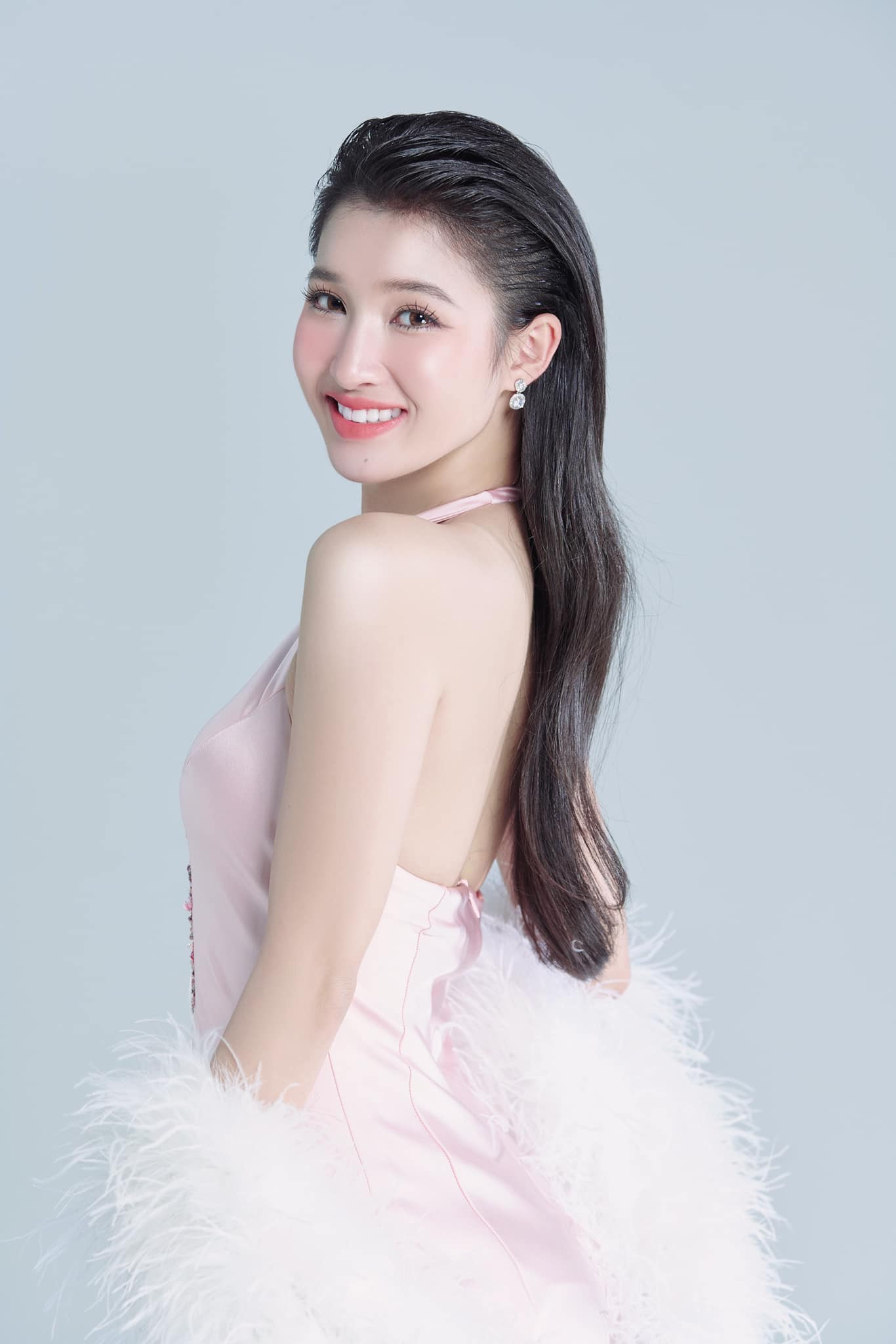 Thay đổi này được netizen đánh giá là khá bất lợi cho Phương Nhi.