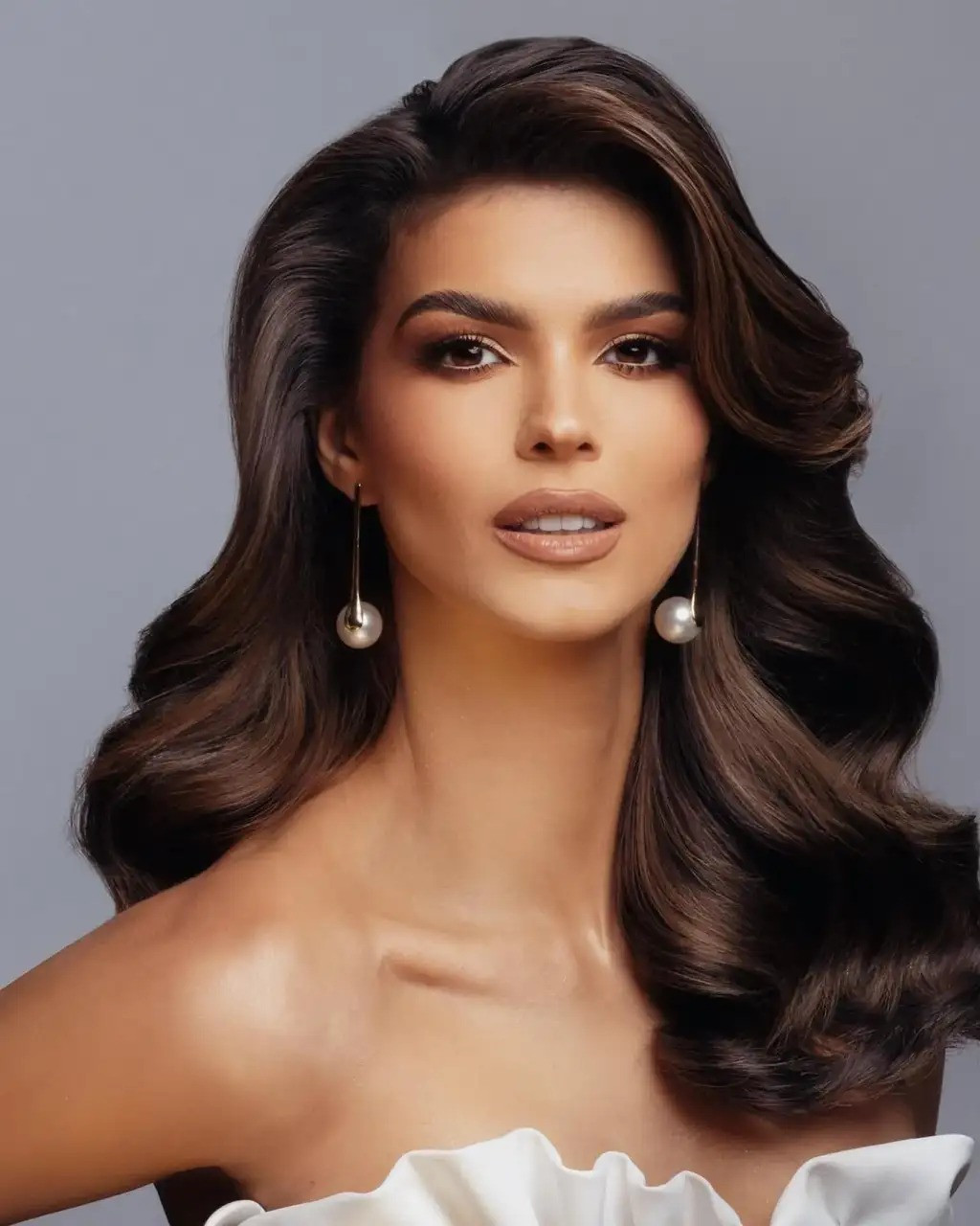 Nhiều thí sinh khác có ảnh profile ấn tượng, đa số phần tóc không bị bẹp xuống. Nhiều thí sinh khác có ảnh profile ấn tượng, đa số phần tóc không bị bẹp xuống.