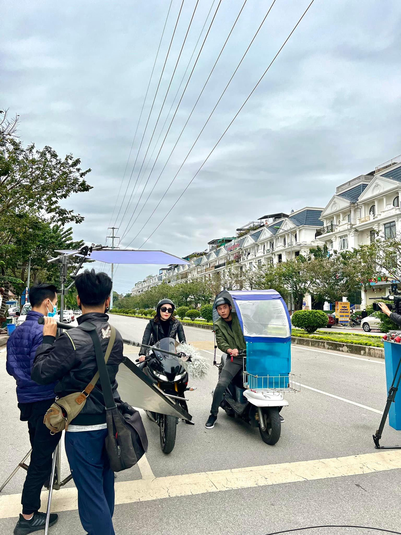 Nữ diễn viên cá tính trên phim trường