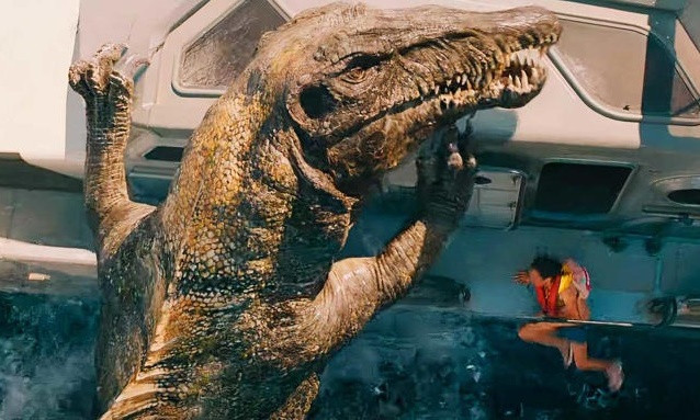 Mọi thứ nhanh chóng hỗn loạn khi loài vật hung hãn xuất hiện.