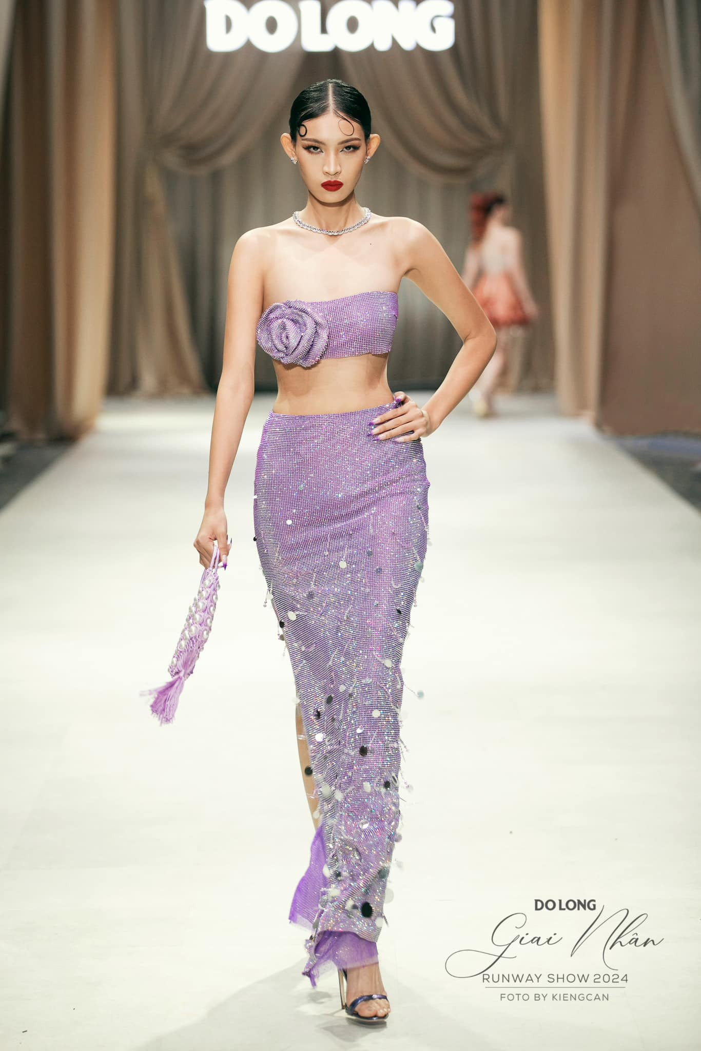 Hương Ly và Tú Anh đều bị Phương Trinh Jolie chê bai ngoại hình.