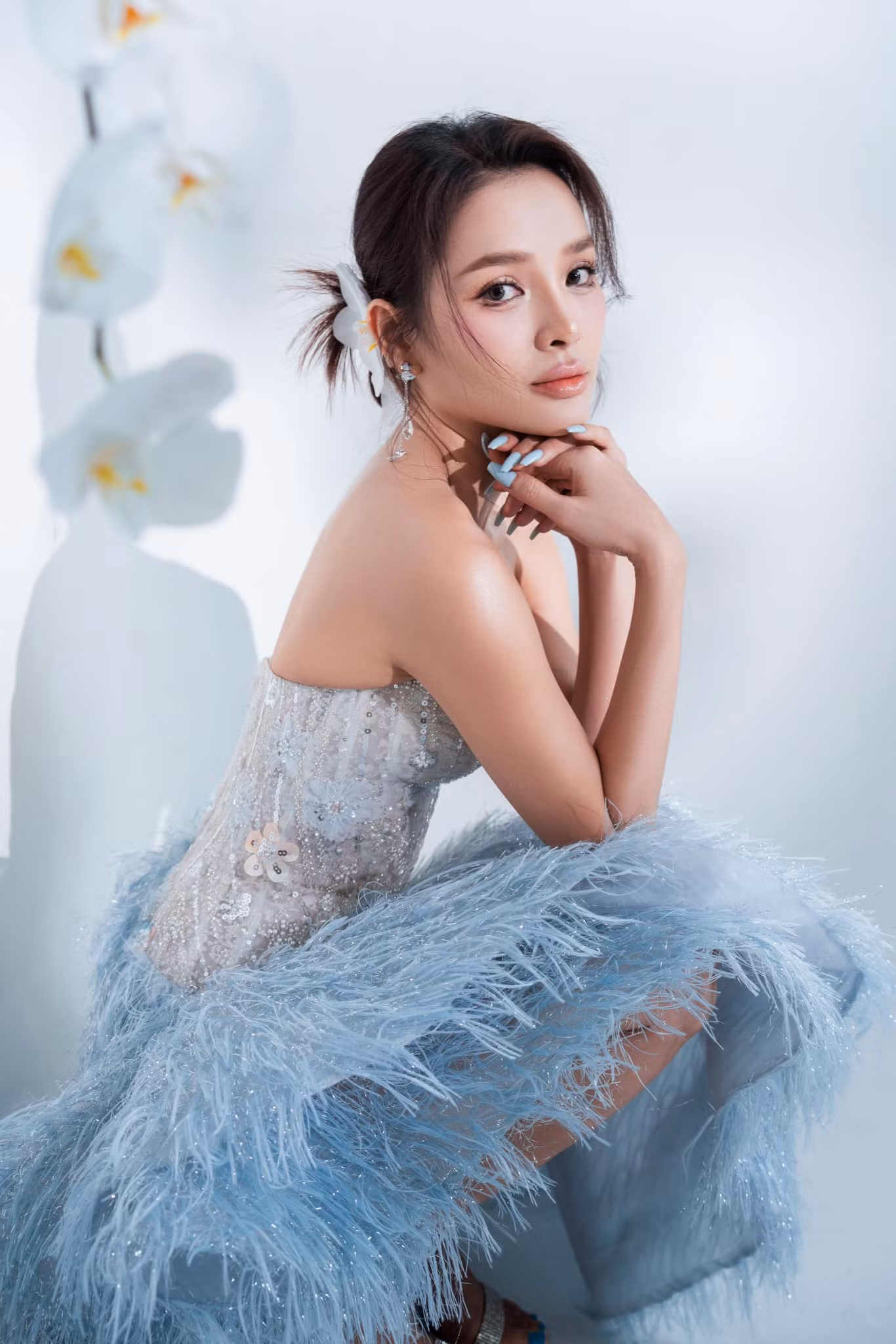 Khán giả chỉ trích Phương Trinh Jolie hành xử kém duyên.
