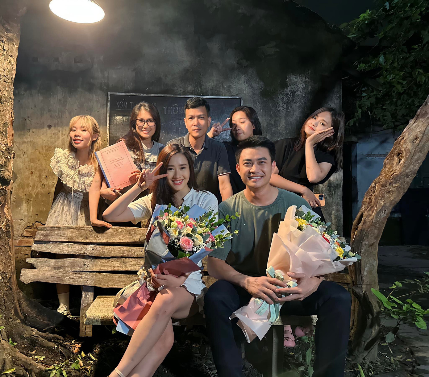 Hai diễn viên Tiến Lộc, Phương Anh đã hết vai. Hai diễn viên Tiến Lộc, Phương Anh đã hết vai.