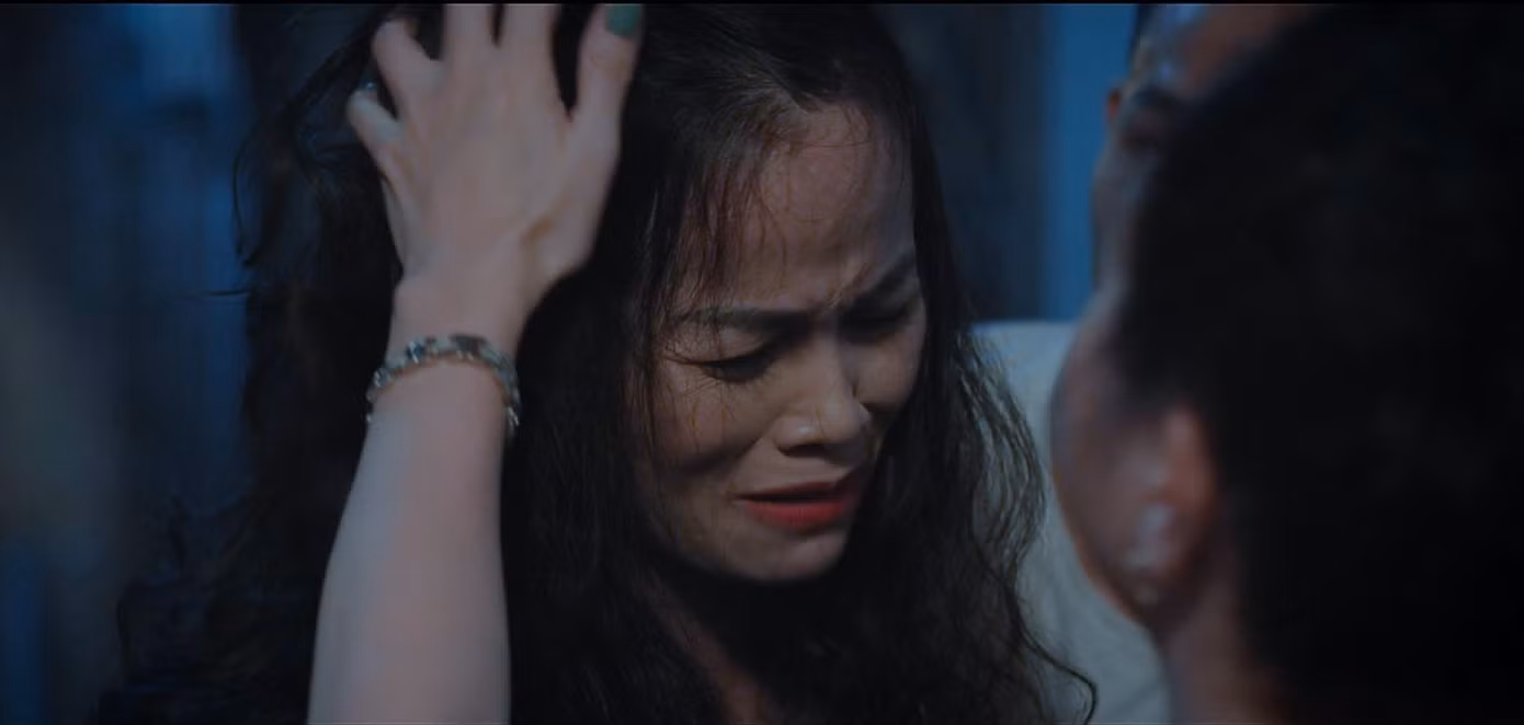 Hai mẹ con bà Hiền chuẩn bị nhận quả báo
