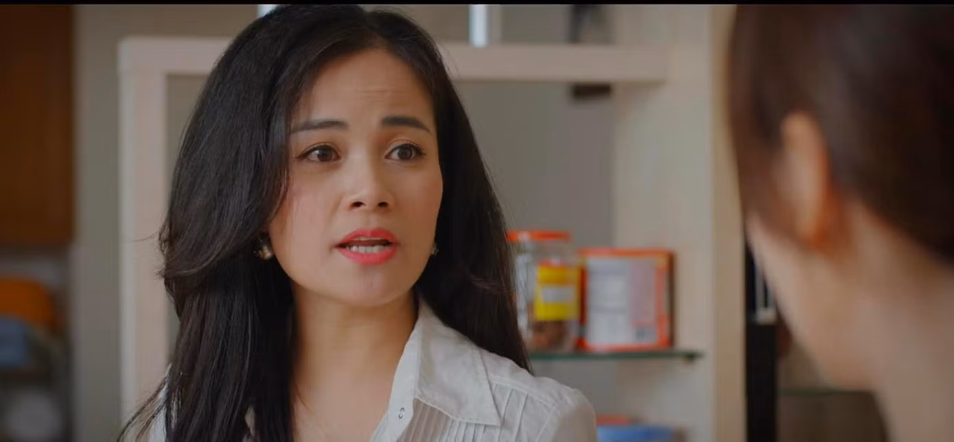 Thương chính là bà chị chồng ác mộng của Vân Khánh